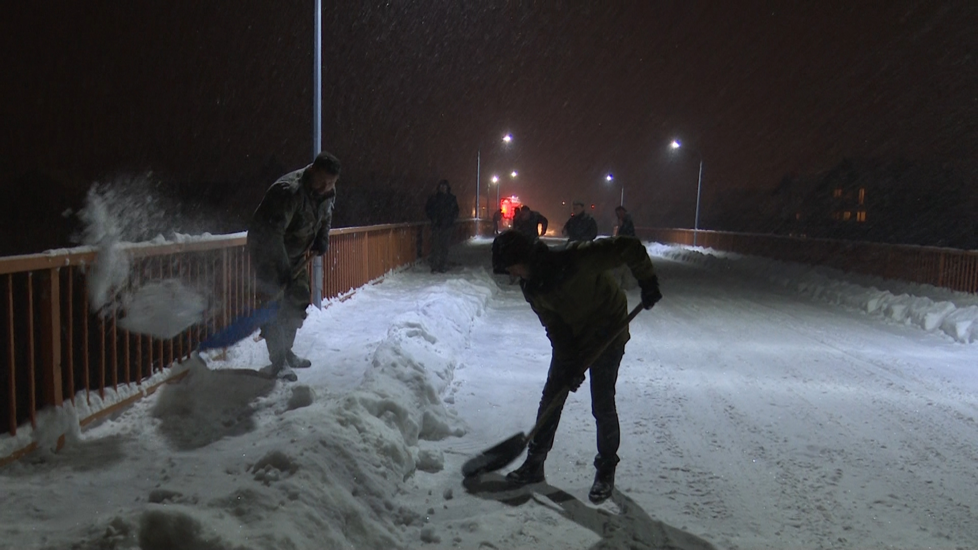 Vijećnici SDA očistili snijeg s mosta