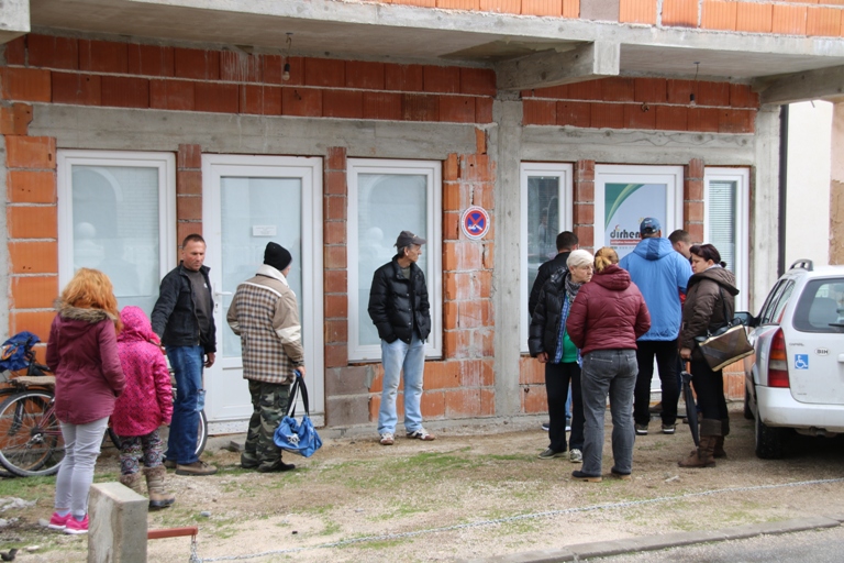 Podijeljeno 50 prehrambenih paketa u Prijedoru, S. Mostu i Ključu