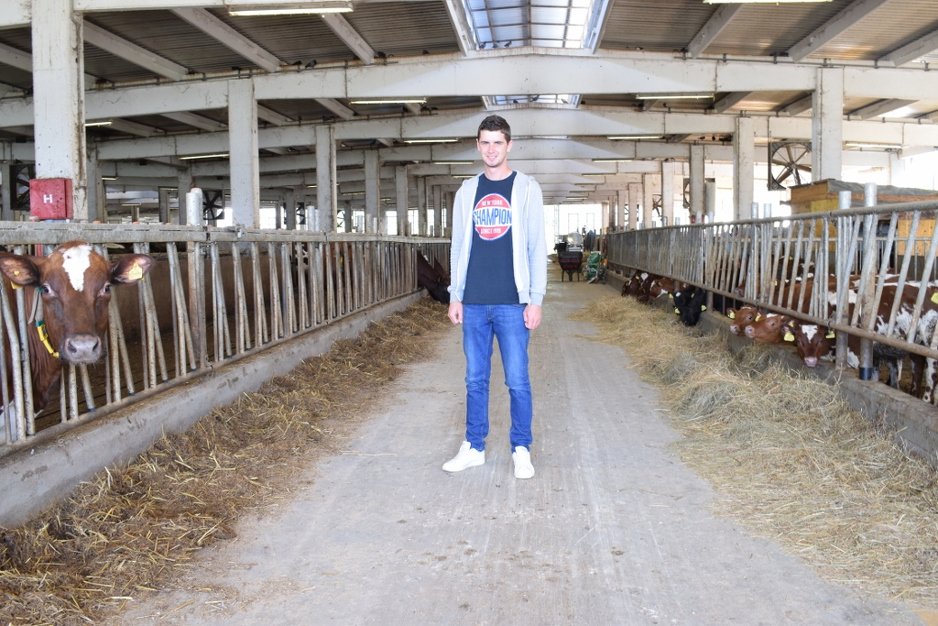 Nada u povratak: Almir Hodžić u Trnopolju proizvodi stočnu hranu