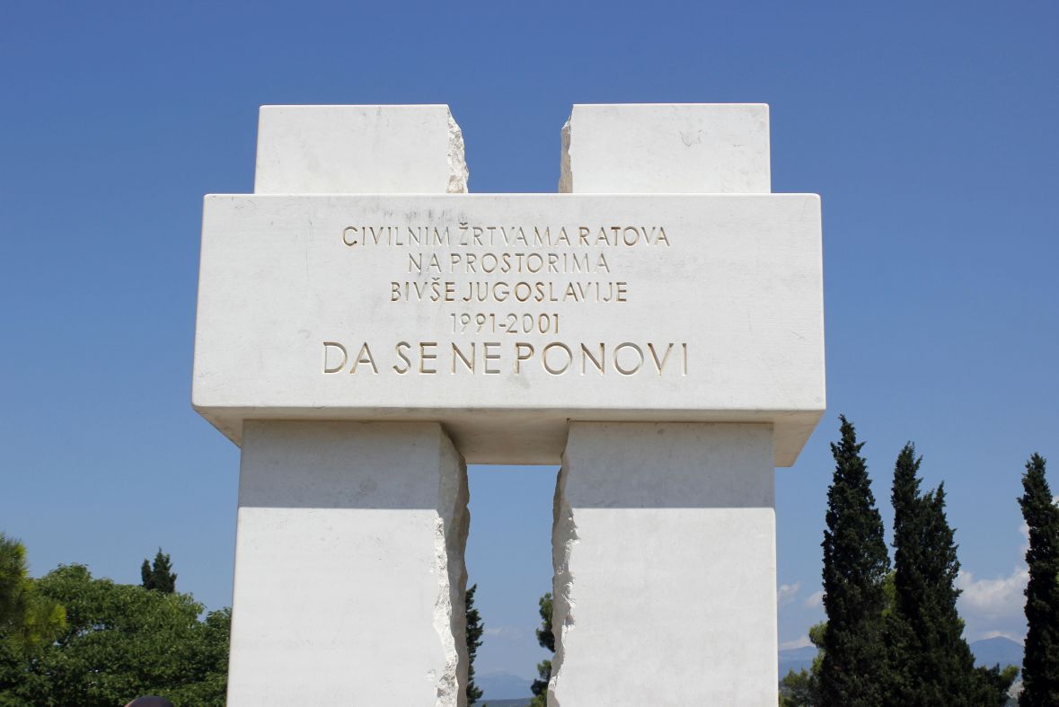 Podgorica: Obilježen Dan sjećanja na žrtve Srebrenice