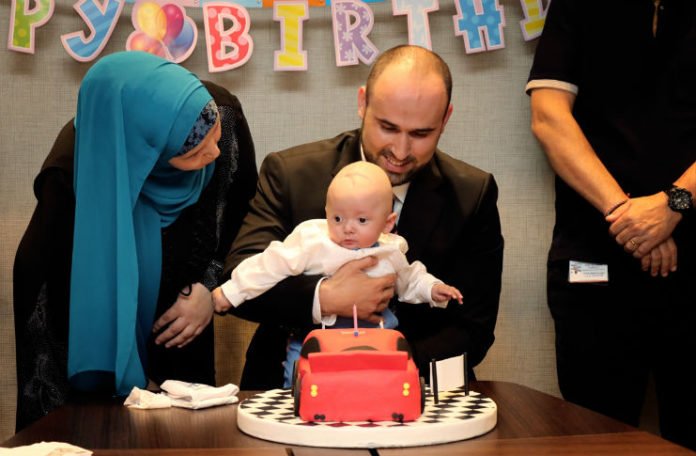 Dječak Arslan u Istanbulu proslavio prvi rođendan: Uništeno oko 80 posto tumora
