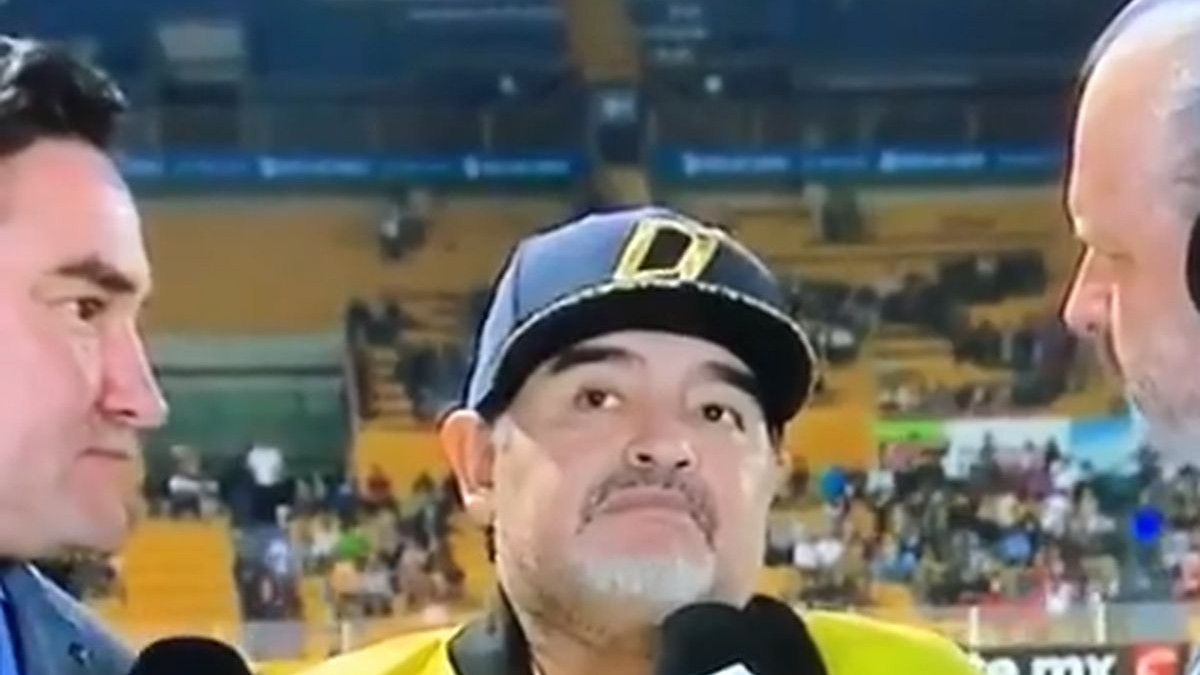 Maradona kao da je s Marsa pao: Brojite koliko mu je sekundi trebalo da izgovori prvo slovo