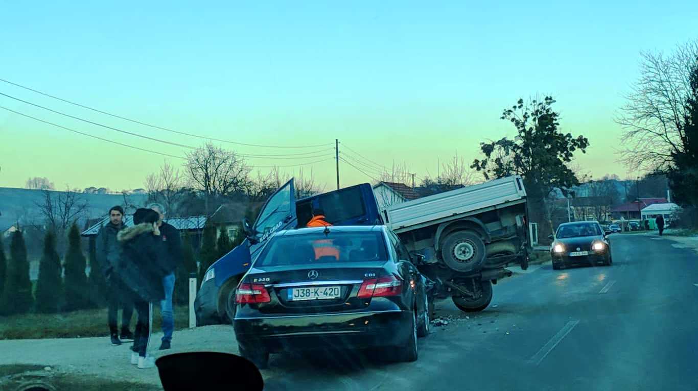 Saobraćajna nesreća u mjestu Husimovci