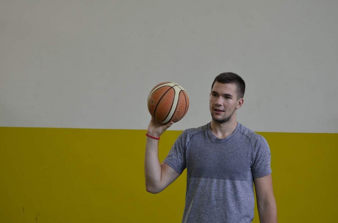 Emir Sulejmanović, zvijezda košarkaških Zmajeva: Srebrenici se uvijek vraćam