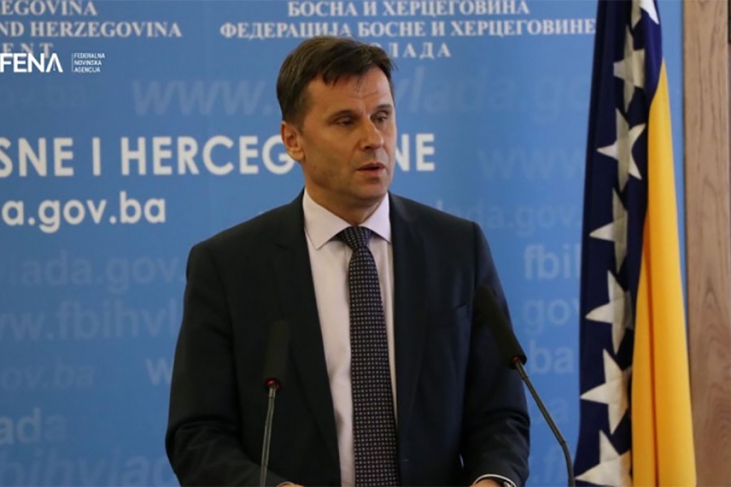 Fadil Novalić: Vrlo brzo ćemo krenuti sa 300 miliona KM pomoći privredi putem garantnih aranžmana