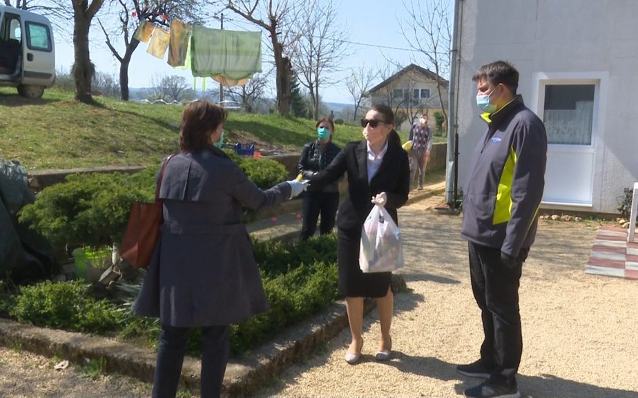 Načelnik Hasanbegović posjetio djecu bez roditelja u Vrhpolju