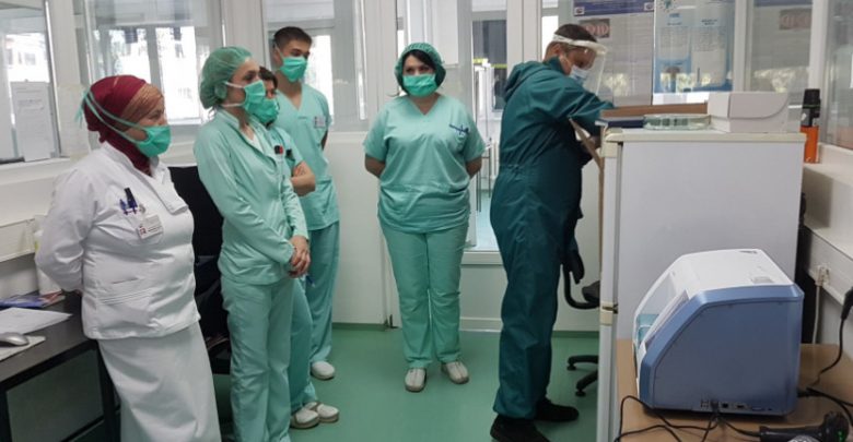 Kantonalnoj bolnici “Dr. Irfan Ljubijankić” doniran uređaj za testiranje na koronavirus