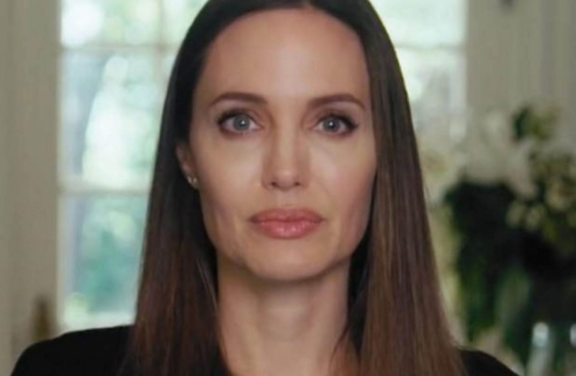 Angelina Jolie: Danas mislim na Majke Srebrenice i sve ostale preživjele