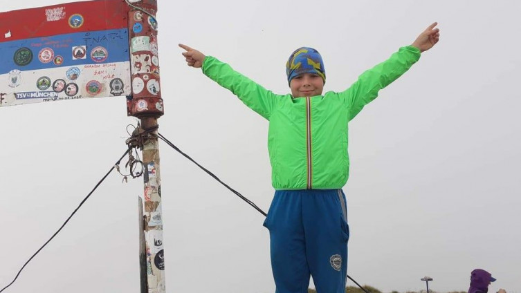 Desetogodišnji Armin Šabić iz Konjica je jedan od najmlađih planinara koji je stigao do navišeg vrha u BiH