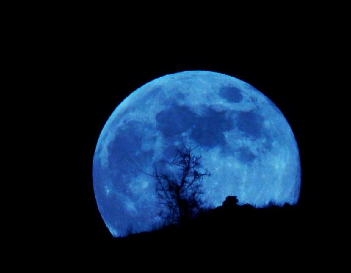 Nezabilježeno od II svjetskog rata: Nebo će obasjati Plavi mjesec na Noć vještica