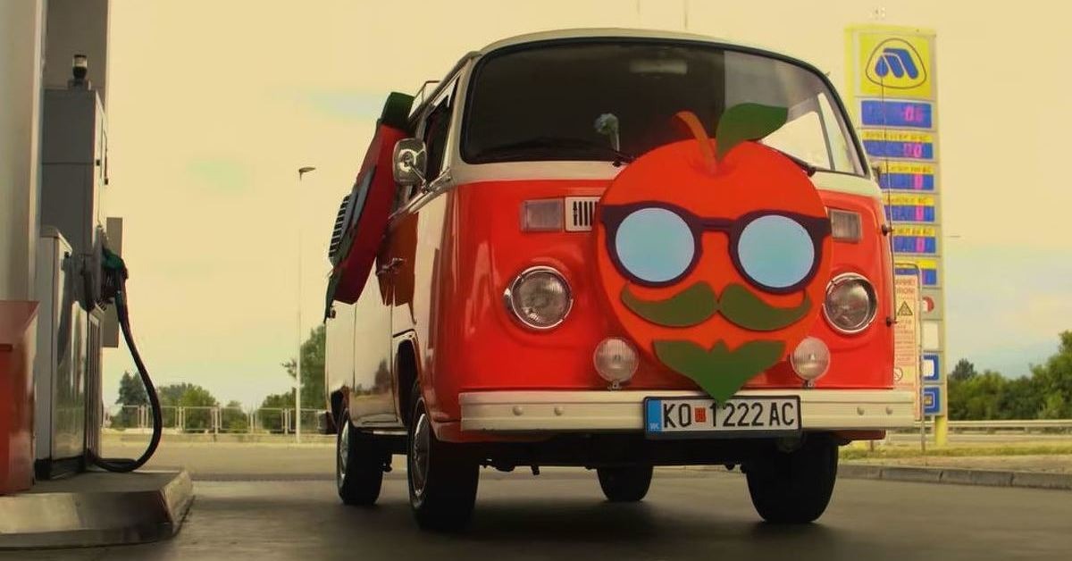 Željko Samardžič i Crvena jabuka objavili spot za pjesmu “Aleje ljubavi”