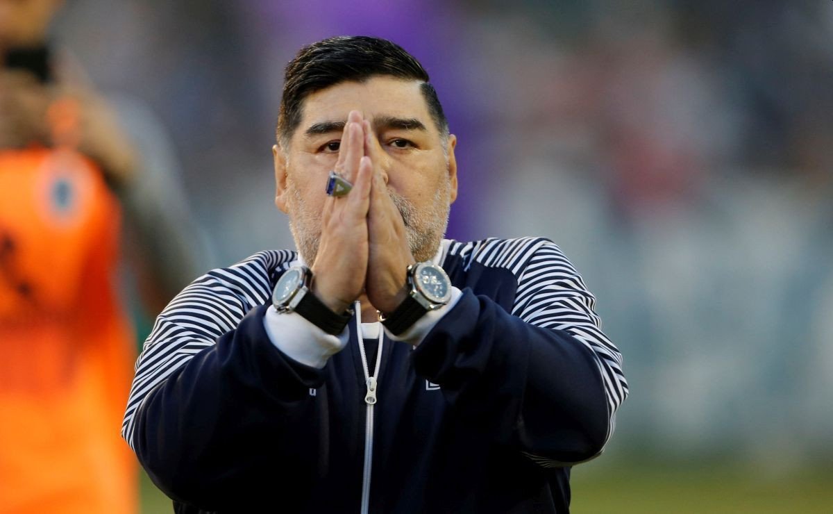 Šok u Argentini: Preminuo Diego Maradona!