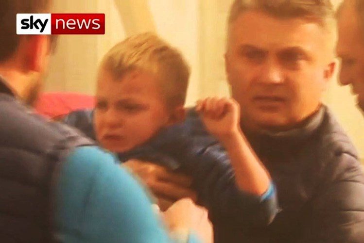 Sky News objavio potresnu snimku spašavanja dječaka u Petrinji