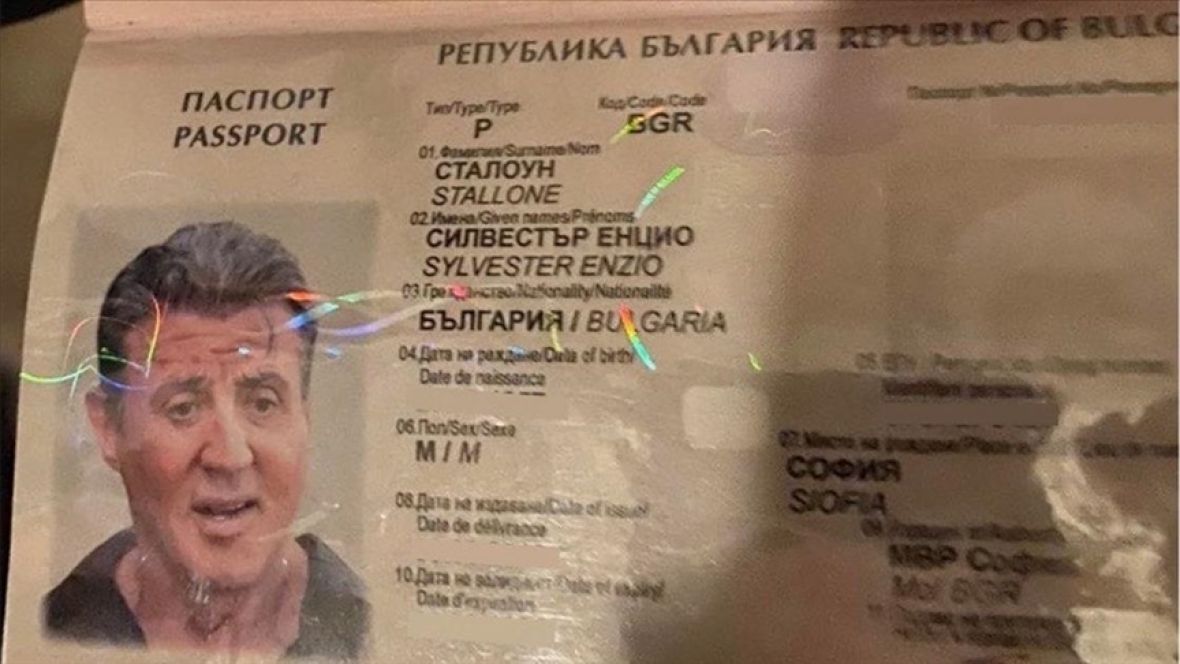 Uhapšeni falsifikatori, pronađen pasoš s fotografijom Stallonea