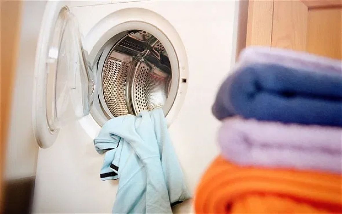 Stvari koje nikada ne biste trebali stavljati u mašinu za pranje veša