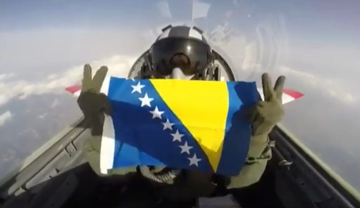 Kako je jedan turski pilot poželio sretan Dan nezavisnosti BiH