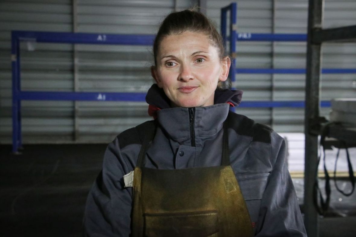 Nada Pilipović iz Prijedora: Po zanimanju frizerka,a radi kao variteljica