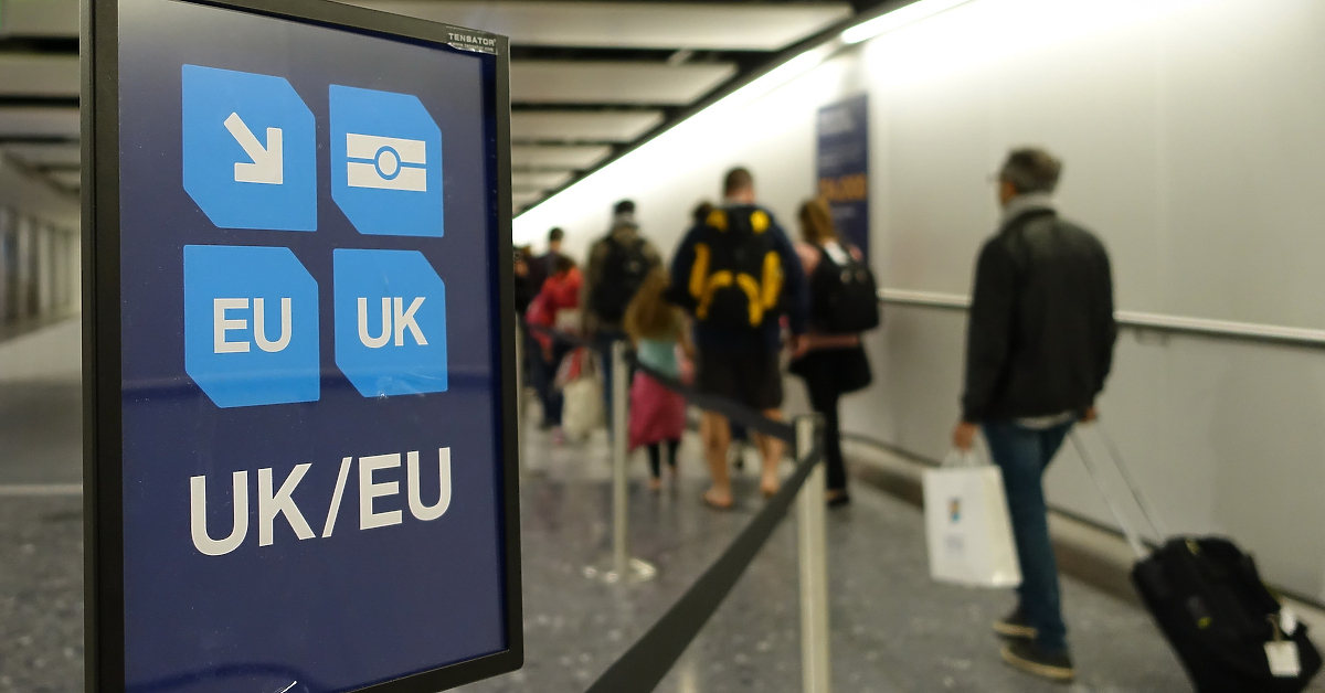 Englezima kazna od 5.000 funti za “bespotrebno putovanje” van zemlje