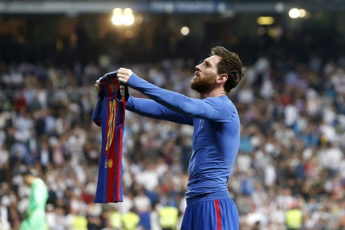 Četiri godine od čuvenog slavlja: Messi šokirao Bernabeu, pa podigao dres ispred navijača Reala