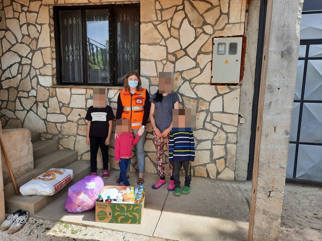 Donacija sinova BiH za ugrožene porodice u Sanskom Mostu