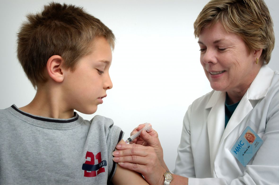 Od jeseni će se protiv koronavirusa vakcinisati i djeca?