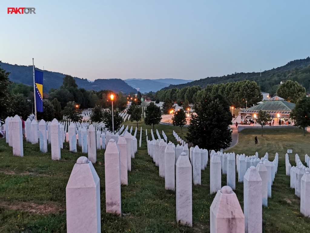 Školom za mlade u Srebrenici okupljaju učesnike iz cijelog regiona