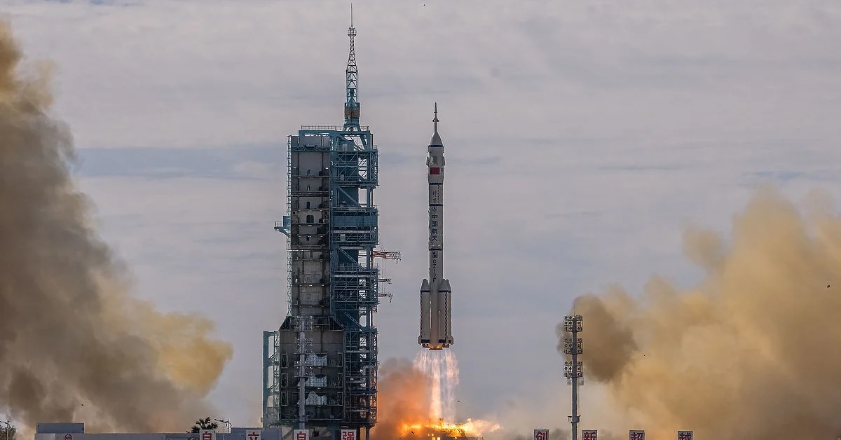 Kina lansirala u svemir letjelicu sa ljudskom posadom