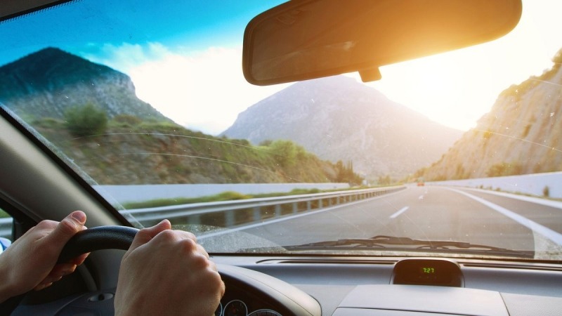 Krećete na ljetovanje: Stručnjaci daju 14 savjeta za vožnju po vrućini