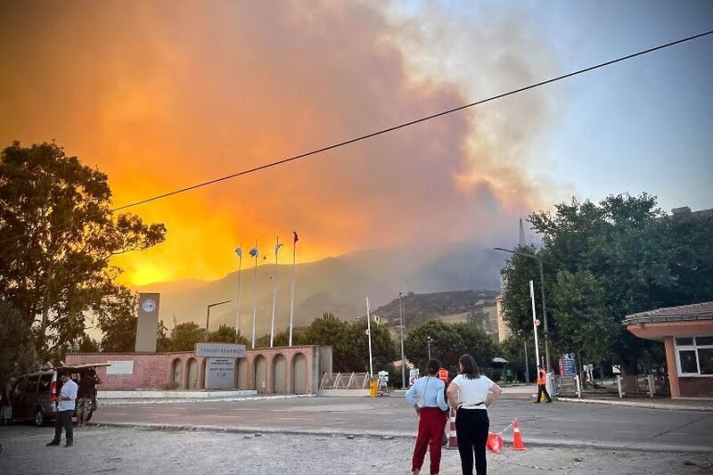Turska poduzela mjere da zaštiti ljude od požara u blizini elektrane u Mugli