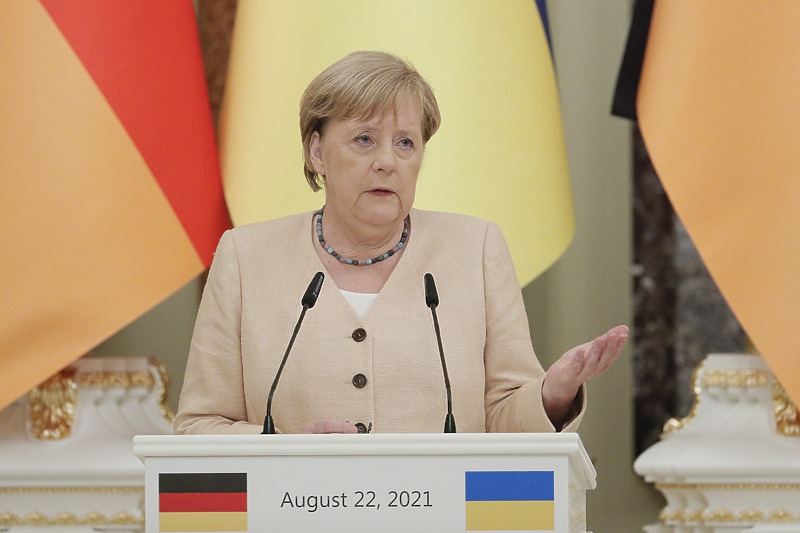Merkel: Rusija ne smije koristiti plinovod kao oružje protiv Ukrajine