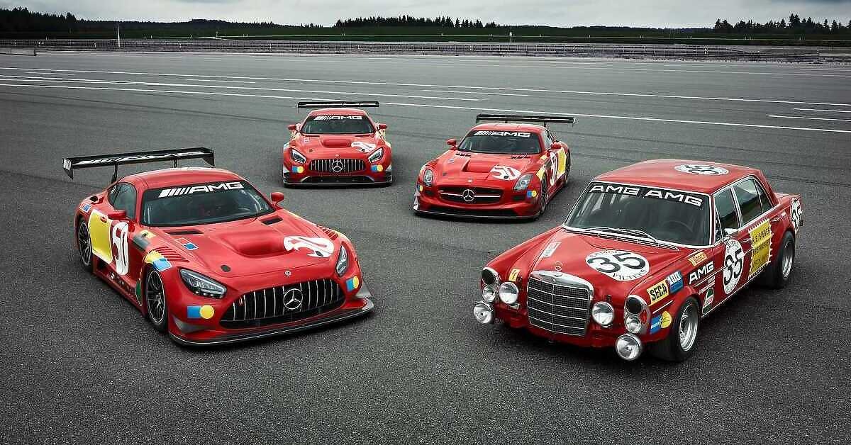 Mercedes-AMG predstavio tri trkaća automobila u čast “Crvene krmače”
