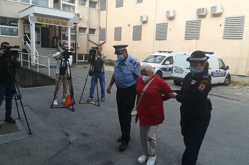 “Vidovnjakinja” iz Srbije uhapšena u BiH, osumnjičena da je “magijom” stekla 800.000 KM