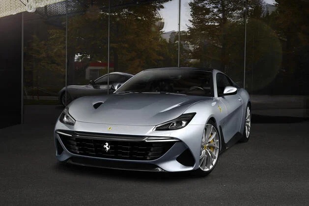 Ferrari predstavio coupe BR20 sa V12 motorom