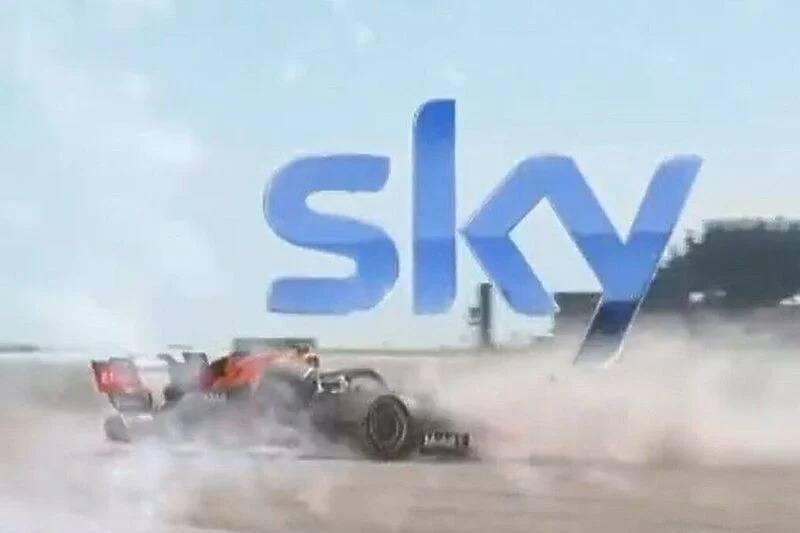 Božićna čestitka šokirala fanove Formule 1, Sky Sports morao povući TV reklamu