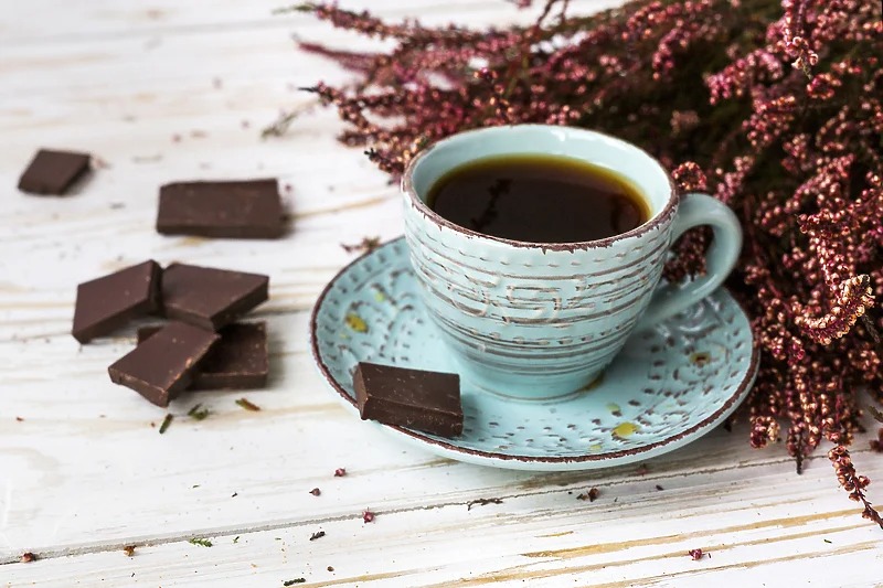 Volite crnu kafu i tamnu čokoladu? Naučnici otkrili zanimljive pojedinosti o vama