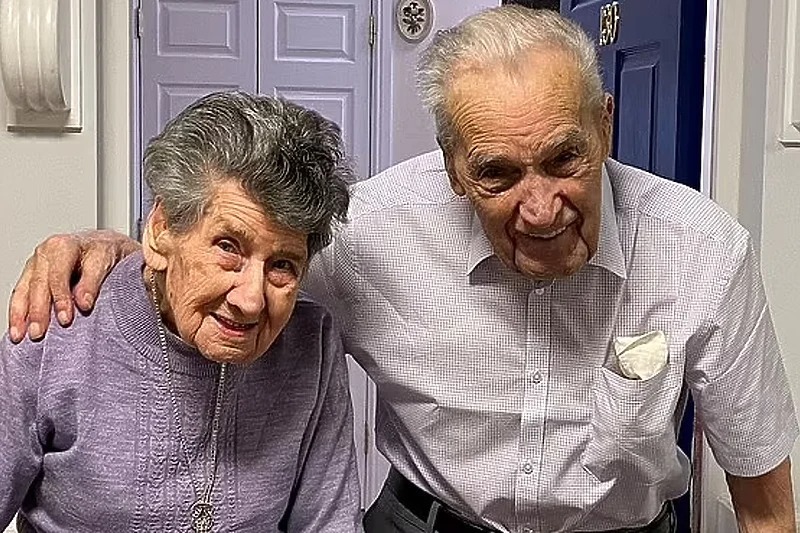 Najdugovječniji bračni par u Britaniji proslavio 81. godišnjicu zajedničkog života
