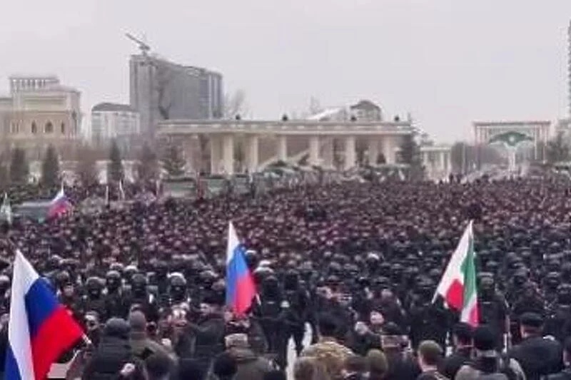 Deset hiljada Čečena krenulo na ukrajinska ratišta, Kadirov traži da se Zelenski izvini Putinu