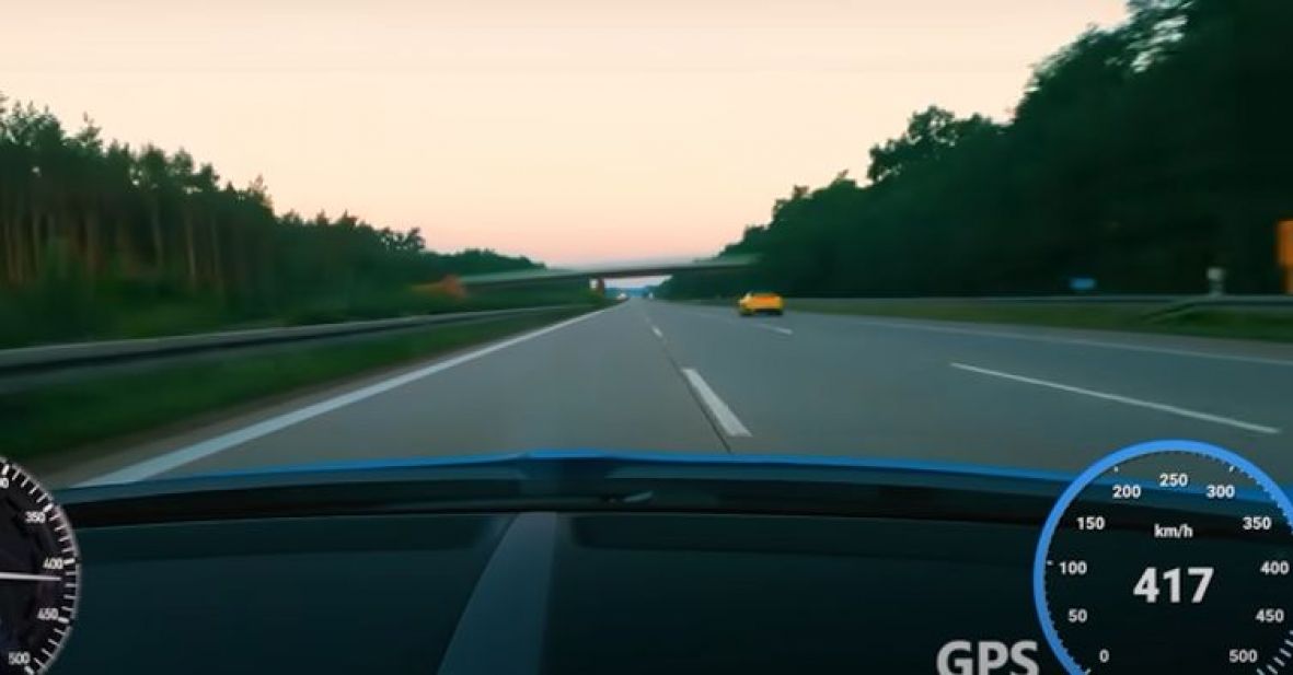 Objavio i snimak: Bogataš na njemačkom autoputu vozio brzinom od 417 km/h