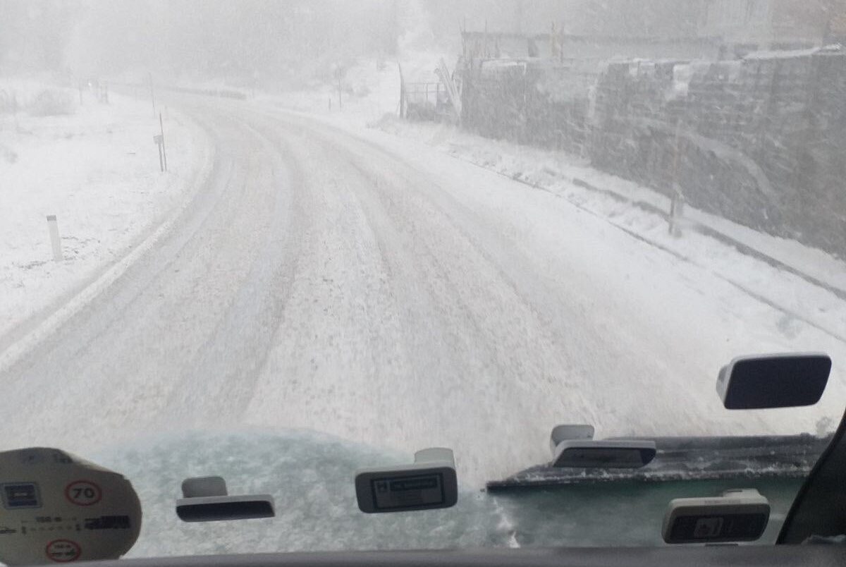 Olujno nevrijeme zahvatilo veći dio BiH, snijeg izazvao saobraćajni kolaps￼