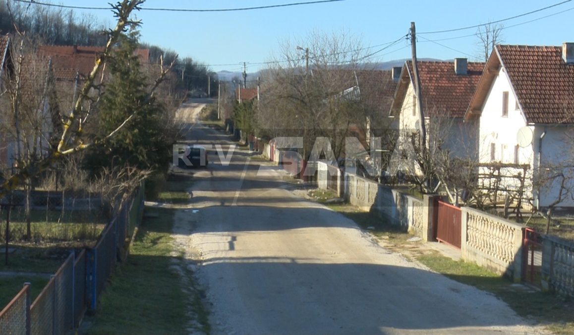 Asfaltiranje više dionica puteva u naseljima Hrast i Magarice