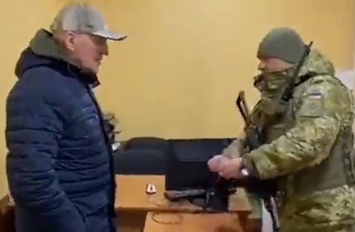 Ukrajinski granični policajac na ambasadora Bjelorusije bacio 30 novčića