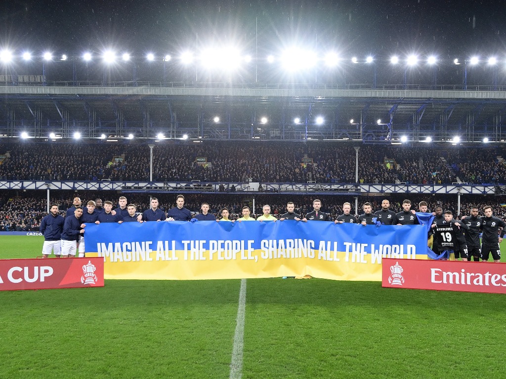 FA Cup: Begović branio u pobjedi Evertona, igrači pružili veliku podršku Ukrajini ￼