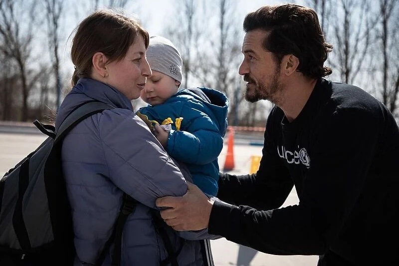 Orlando Bloom susreo se s majkom iz Ukrajine: Ona i njezino troje djece ne znaju gdje će dalje