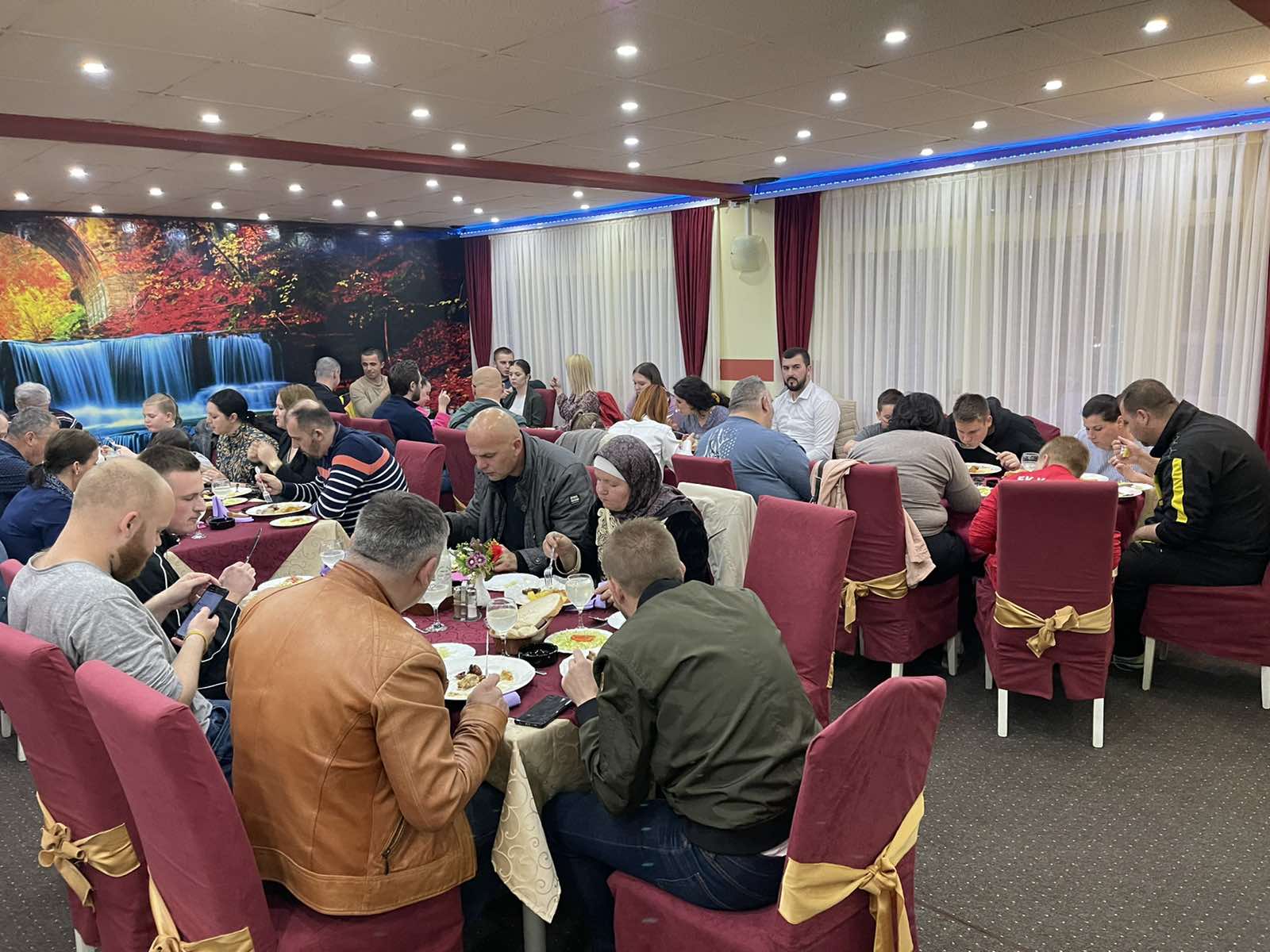 Pravoslavac organizovao iftar  za 100 osoba