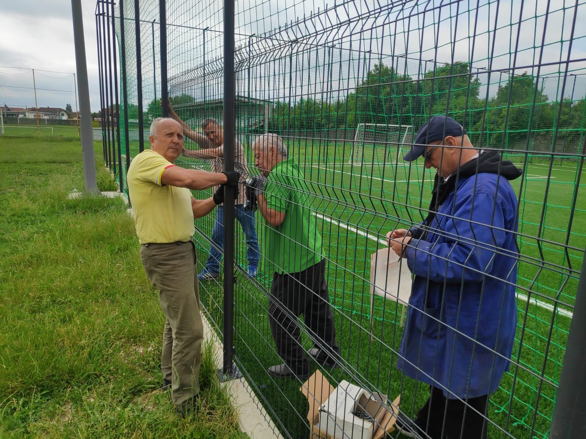 Zaštitna ograda na pomoćnom terenu Podgrmeča