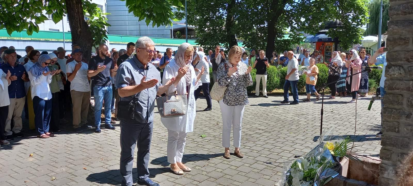 Sanski Most odao počast žrtvama Srebrenice