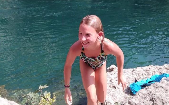 Trinaestogodišnja djevojčica iz Norveške oduševila hrabrošću i skočila sa Starog mosta