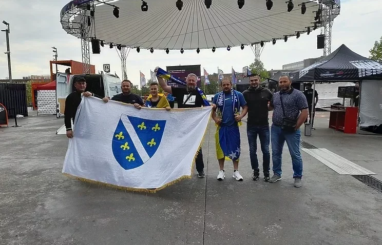Navijačima BiH zabranjeno unošenje zastave s ljiljanima, u dvorani nastala potpuna konfuzija