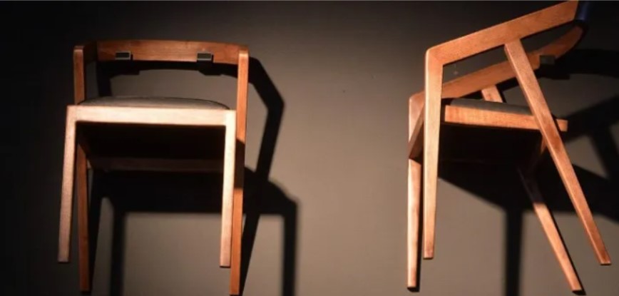 Ova stolica iz BiH na Manhattanu košta 1.200 eura!