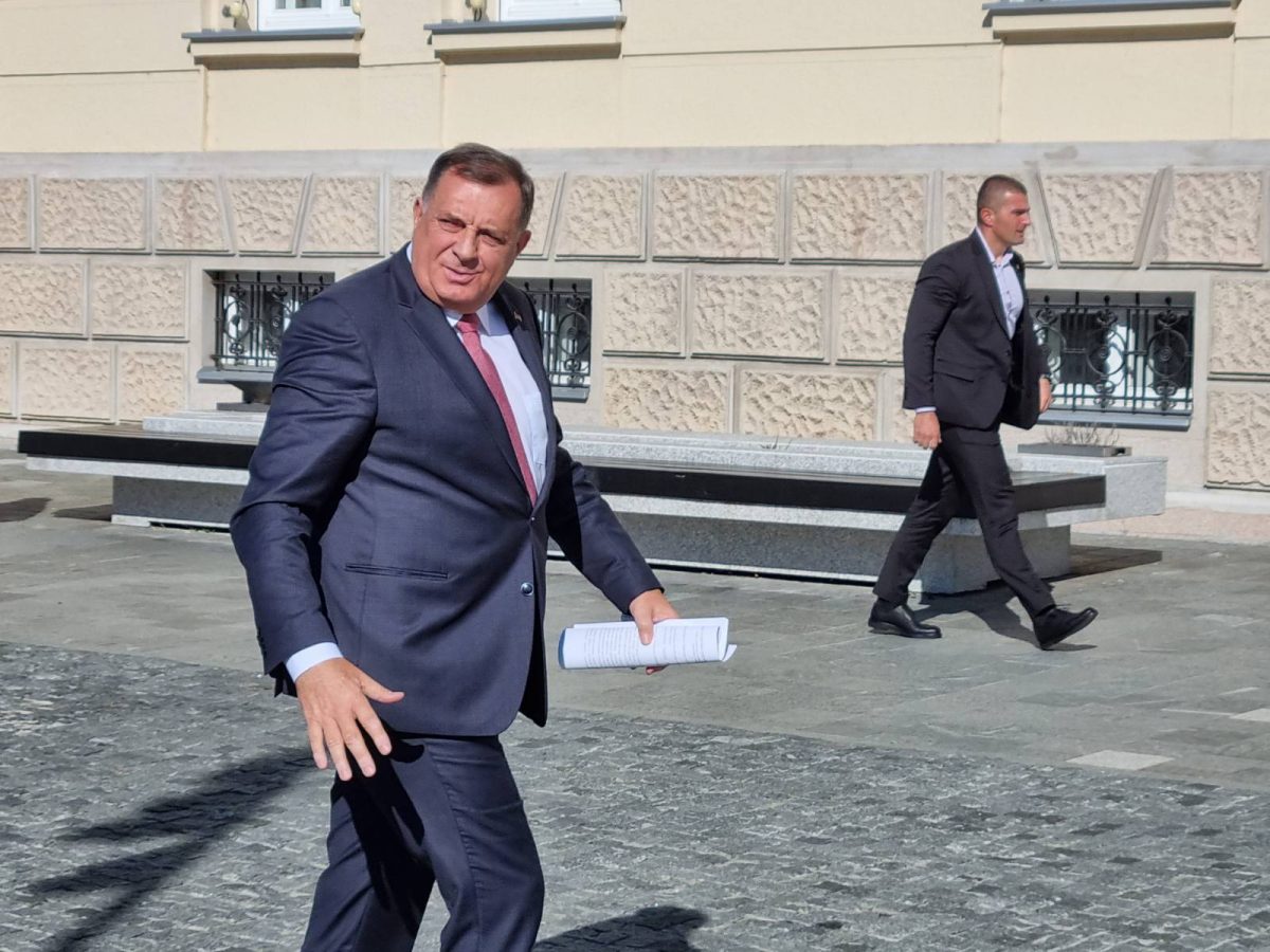 Milorad Dodik sramotno negirao zločin na Markalama